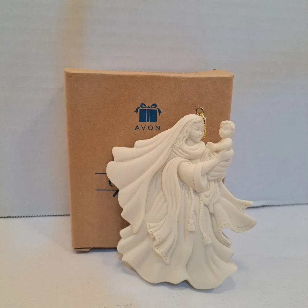 Avon Gift Collection Vintage Cream Stoneware Angel Baby Christmas Tree Ornament